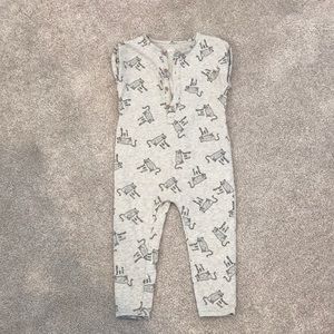 Toddler Boys Romper. EUC